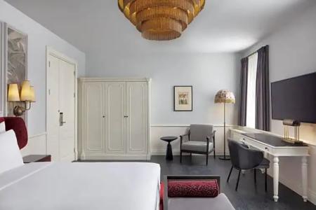 Adahan DeCamondo Pera, Autograph Collection - 32