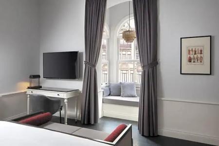 Adahan DeCamondo Pera, Autograph Collection - 35