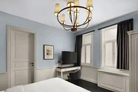 Adahan DeCamondo Pera, Autograph Collection - 73