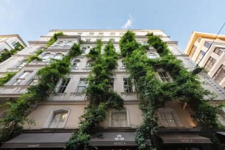 Adahan DeCamondo Pera, Autograph Collection - 21