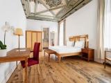 Signature Double Suite