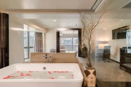 Furama Silom - 55