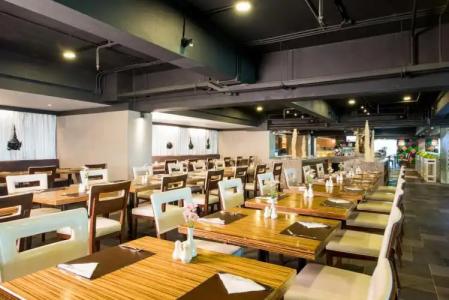 Furama Silom - 30