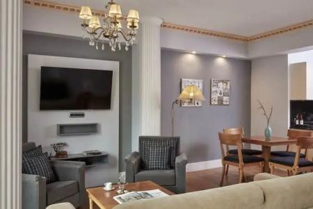 Ava and Suites - 114