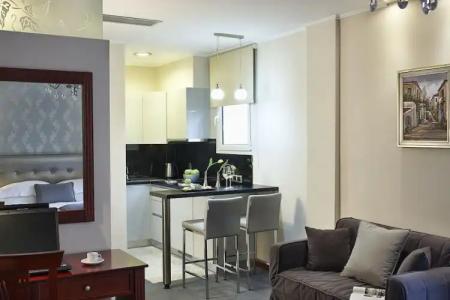 Ava and Suites - 39