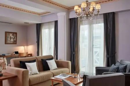 Ava and Suites - 106