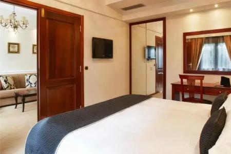 Ava and Suites - 60