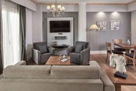 Ava and Suites - 115