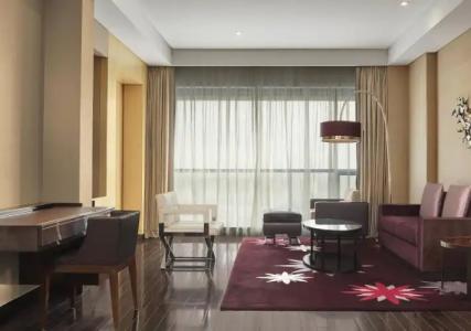 The Westin City Centre Bahrain - 4