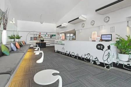 D Varee Xpress Makkasan - 1