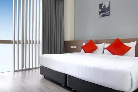 D Varee Xpress Makkasan - 56