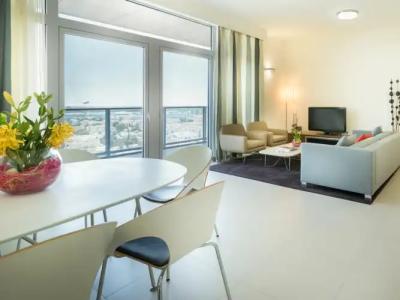 Adagio Abu Dhabi Al Bustan - 52