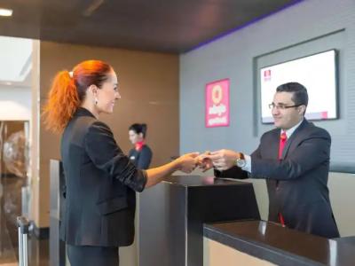 Adagio Abu Dhabi Al Bustan - 31