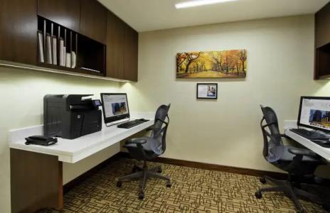 Hilton Garden Inn New York/Midtown Park Avenue - 2