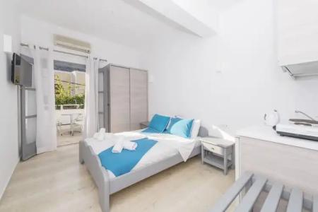 Blue Waves Suites & Apartments - 392