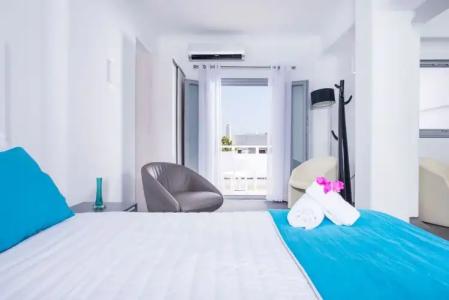 Blue Waves Suites & Apartments - 323