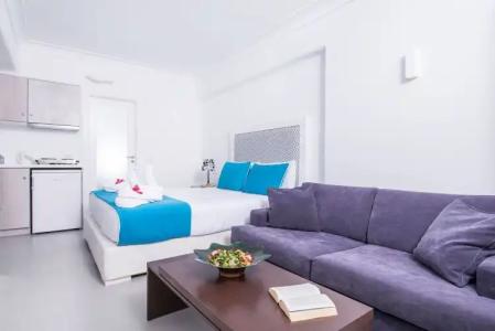 Blue Waves Suites & Apartments - 40