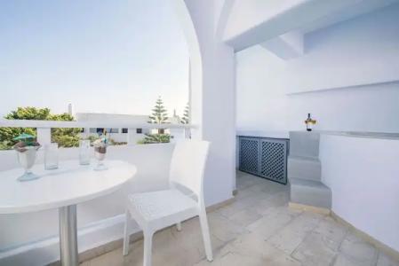 Blue Waves Suites & Apartments - 309