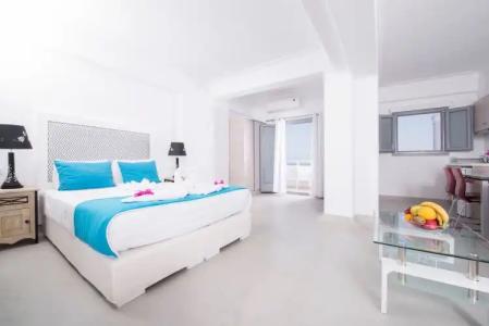 Blue Waves Suites & Apartments - 120