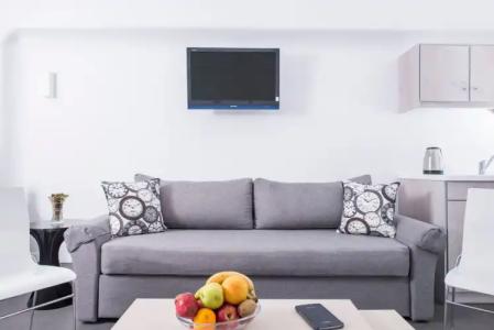 Blue Waves Suites & Apartments - 303