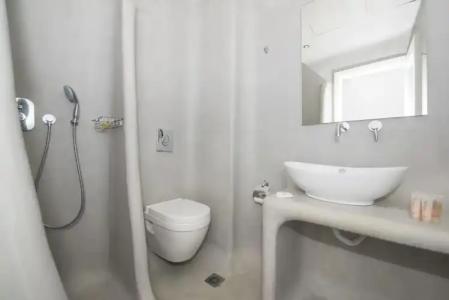 Blue Waves Suites & Apartments - 6