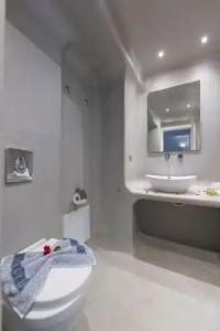 Blue Waves Suites & Apartments - 190