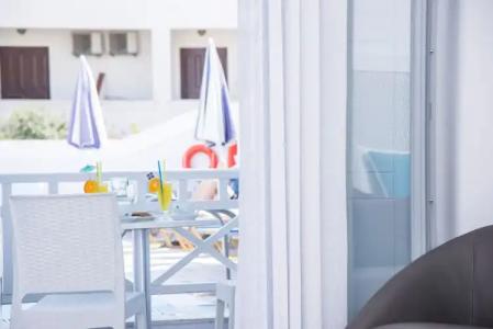 Blue Waves Suites & Apartments - 53