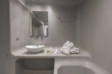 Blue Waves Suites & Apartments - 252