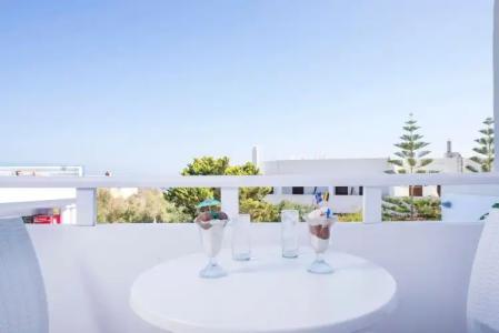 Blue Waves Suites & Apartments - 307