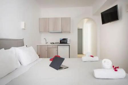 Blue Waves Suites & Apartments - 272