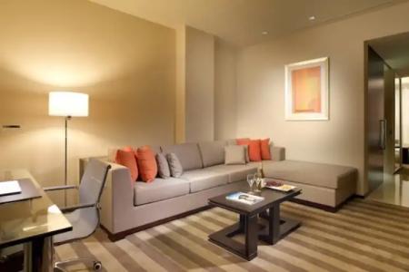 EB Miami Airport - 56