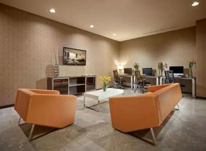 EB Miami Airport - 23