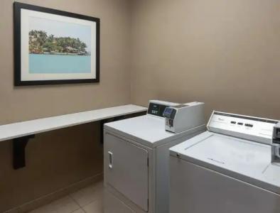 Holiday Inn Express Miami Airport-Blue Lagoon Area, an IHG - 26