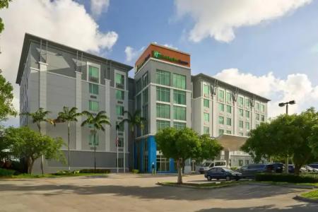 Holiday Inn Express Miami Airport-Blue Lagoon Area, an IHG