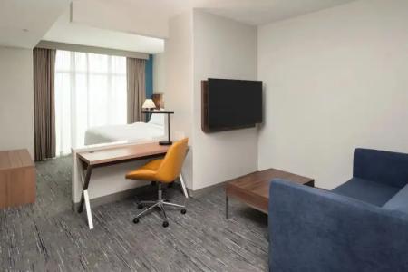 Holiday Inn Express Miami Airport-Blue Lagoon Area, an IHG - 71