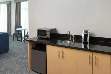 Holiday Inn Express Miami Airport-Blue Lagoon Area, an IHG - 29