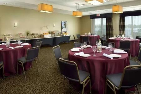 Holiday Inn Express Miami Airport-Blue Lagoon Area, an IHG - 33