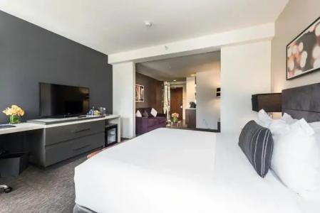 Godfrey Chicago - 23