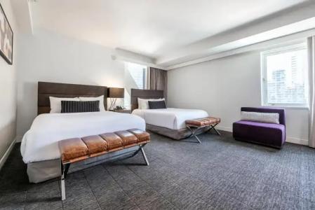 Godfrey Chicago - 25