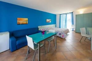 Holidays Cefalù Mini-hotel, Cefalu