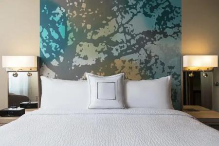 Courtyard by Marriott Irvine Spectrum - 3