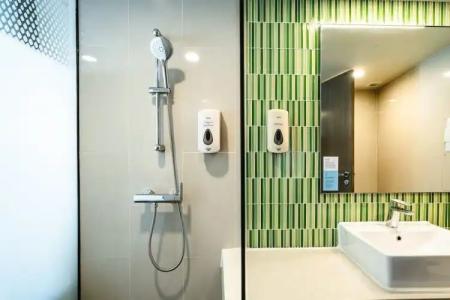 Holiday Inn Express Bangkok Sukhumvit 11, an IHG - Free Breakfast - 50