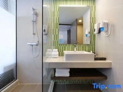 Holiday Inn Express Bangkok Sukhumvit 11, an IHG - Free Breakfast - 71