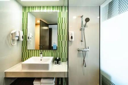Holiday Inn Express Bangkok Sukhumvit 11, an IHG - Free Breakfast - 98