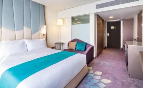 Holiday Inn Express Bangkok Sukhumvit 11, an IHG - Free Breakfast - 2