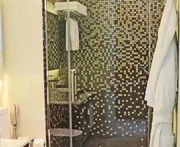 Hyatt Place Dubai Al Rigga Residences - 8