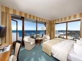 Superior room with lake view