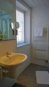 Andi´s Steakhüsli & - 62