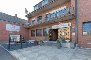 Hotel Garni Zum Dorfbrunnen, Bornheim