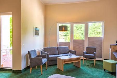 AKZENT Zur Post - 41